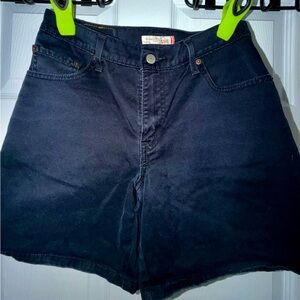 Levi 550 Relaxed Fit Black denim Jean Shorts Sz 8 Like New